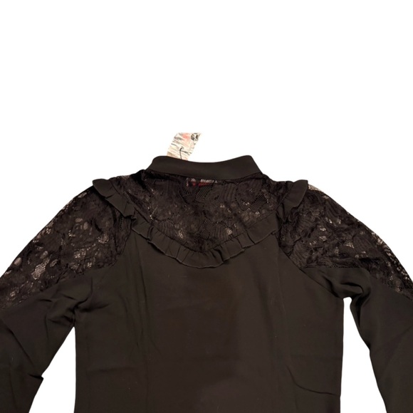 Jawbreaker Goth Black Lace Long Sleeve Blouse with lace print skulls. - Picture 4 of 10
